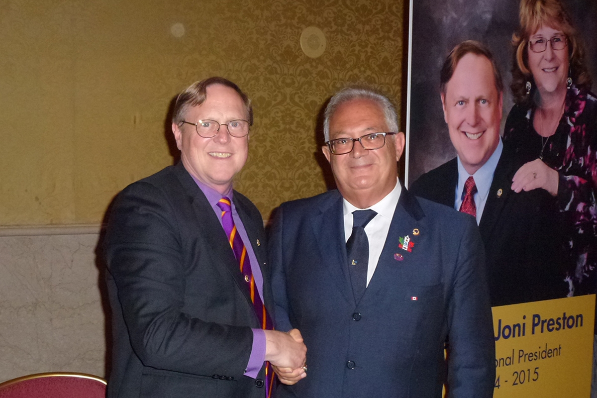 A sinistra, Joe Preston, Presidente Internazionale 2014/2015, incontrato a Toronto